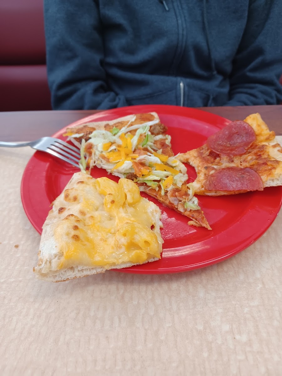 Cicis Pizza Yukon-6